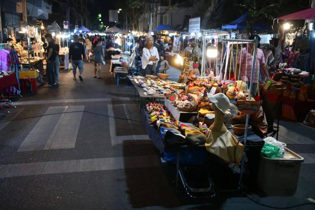 20210131一月的最后一天清迈周日夜市回来了