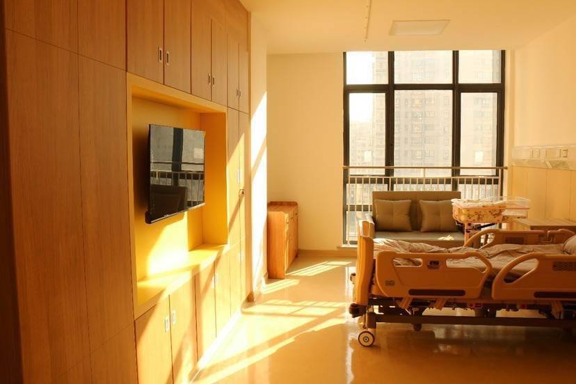 上海儿童医学中心启用沪上首个新生儿家庭式病房