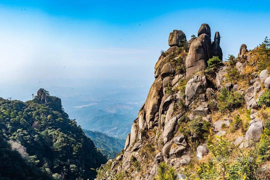 徒步穿越大东山石笋岭,不愧是广东最峻美山峰!