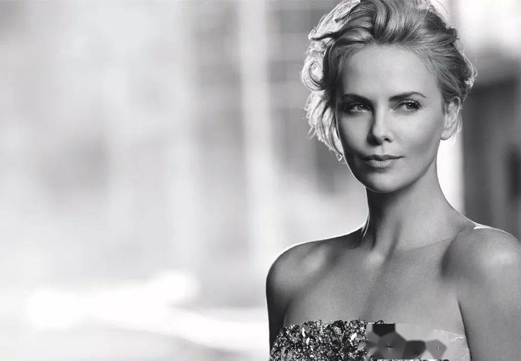 20部——性感电影20个尤物,每一款都