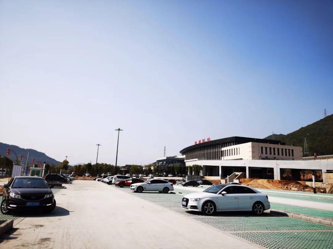 正式对外营业梅州西高铁站p1室内停车场上线啦