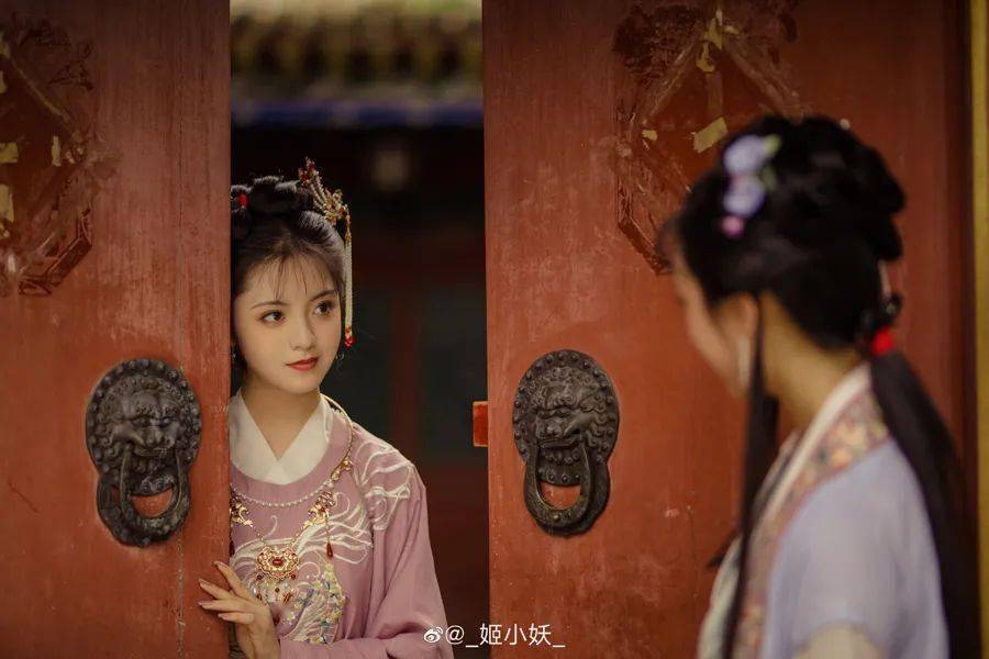 圣微四月九井宴汉服女神大pk哪对才是你心目中的最爱