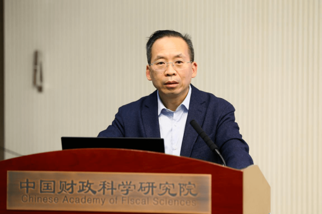 中国财政科学研究院召开2021年财政科研座谈会