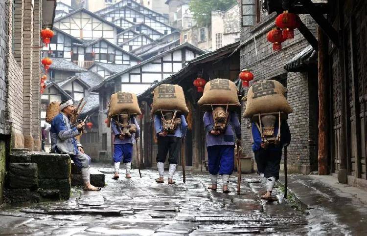 春节自驾游重庆,这些线路不能错过!_涞滩古镇