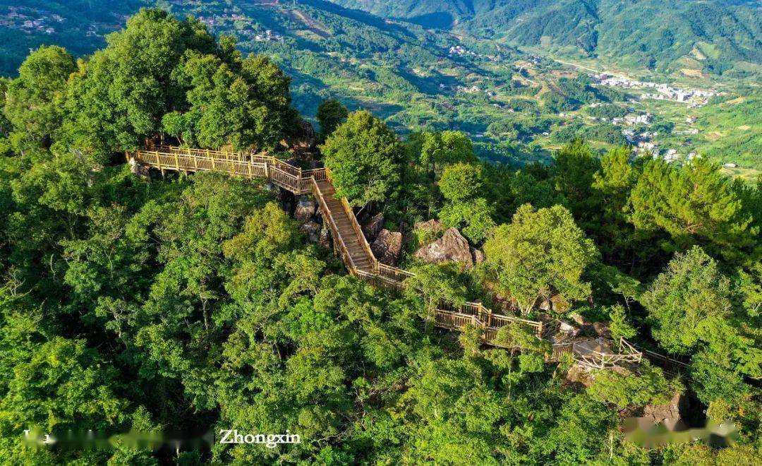 七彩官畲(樱花)→ 麒麟山华安玉地质公园 → 华安土楼旅游区( 今天