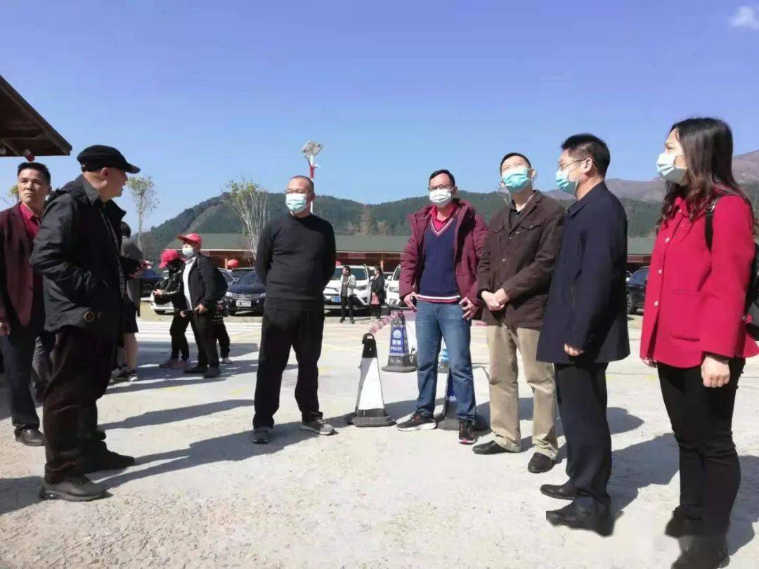 连山壮族瑶族自治县代县长黄常雄年初三带队检查文旅市场