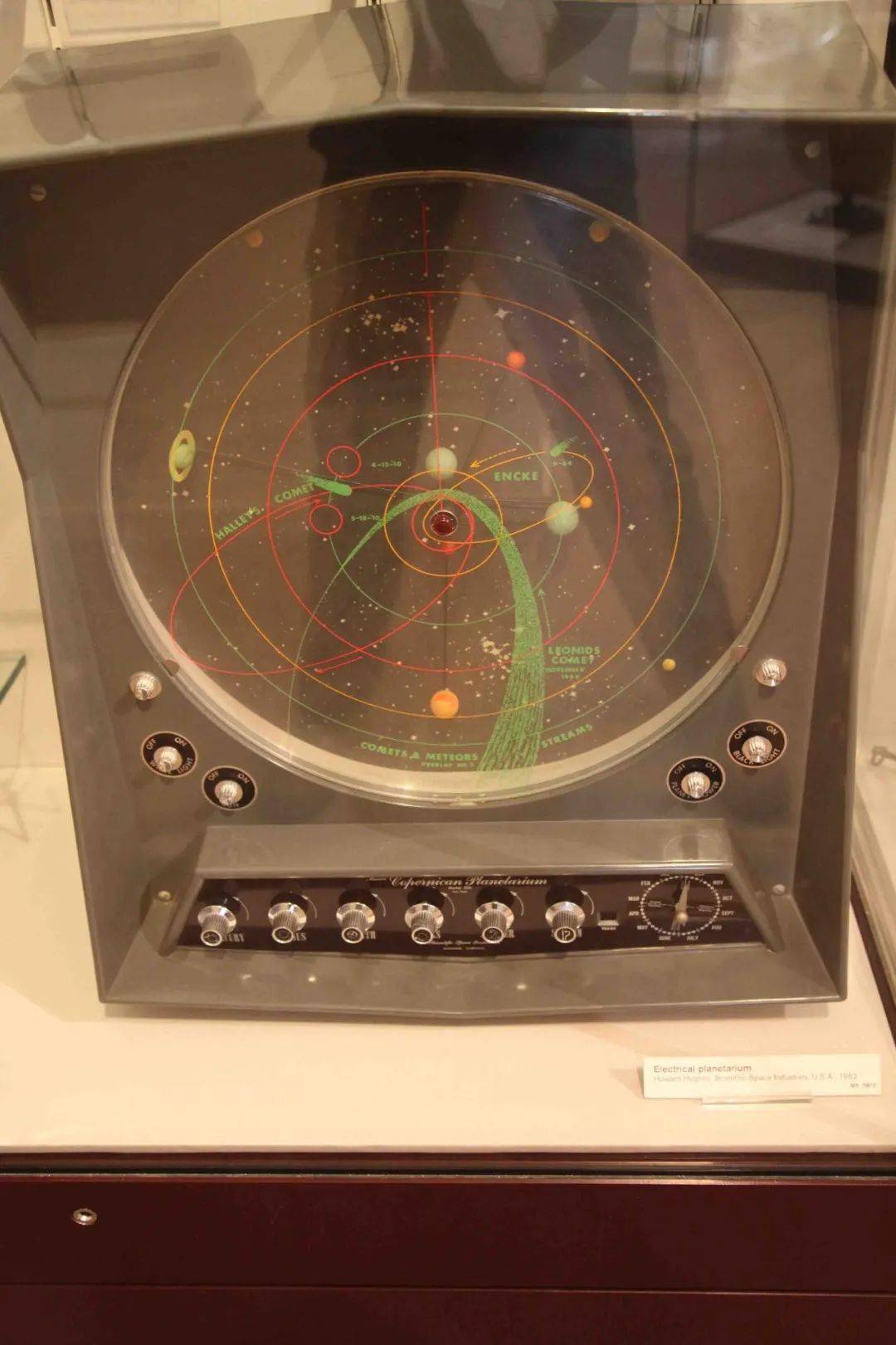 1962年美国制造的电动行星仪