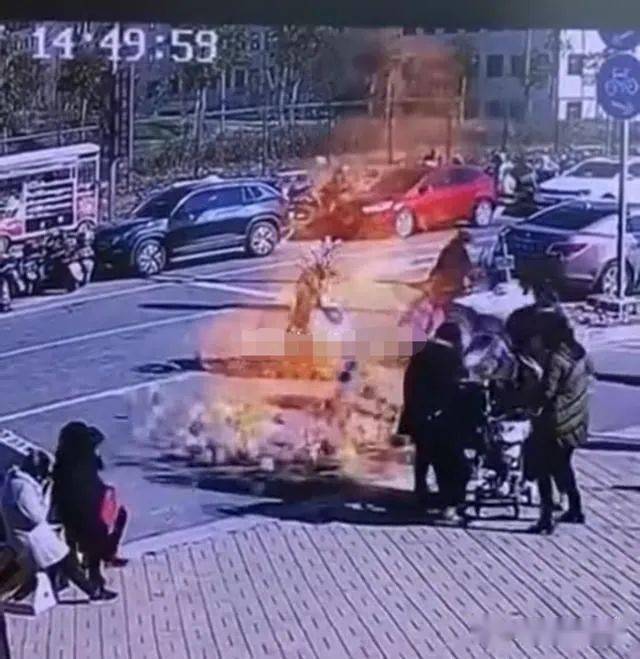 氢气球爆炸伤人事故一直时有发生.