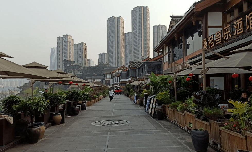 江北嘴江滩公园正式开建!马尔代夫又现山城,人气