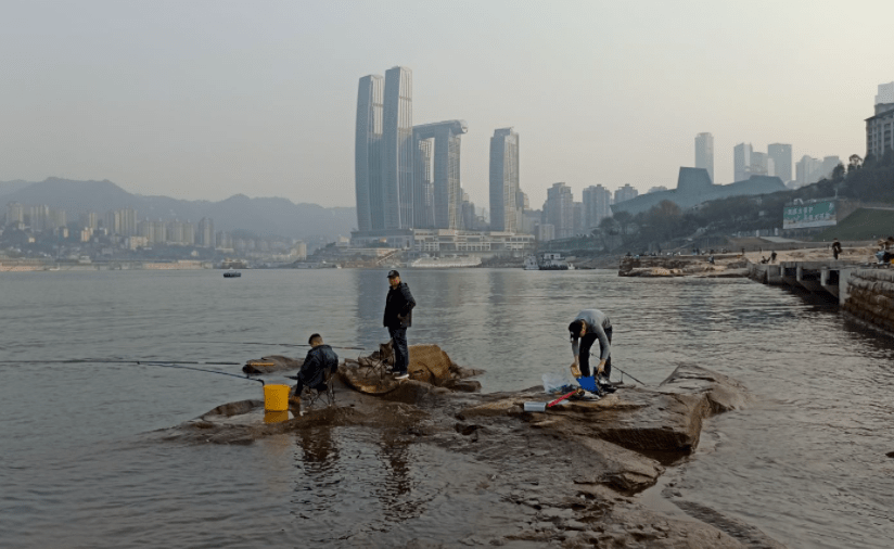 江北嘴江滩公园正式开建!马尔代夫又现山城,人气