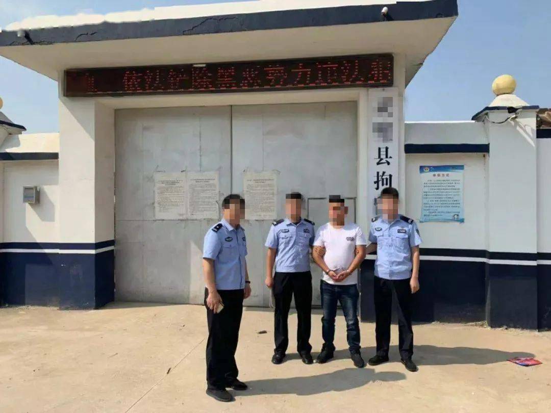 遂平.花庄一男子酒后辱骂警员?依法拘留没商量!