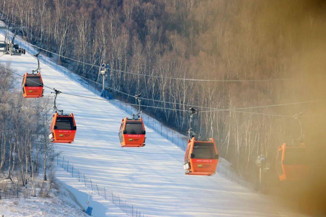 冬奥小城再现银装雪景_崇礼