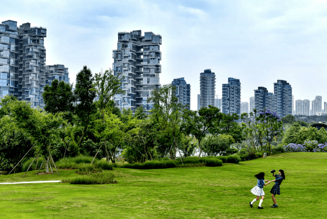 麓湖公园社区