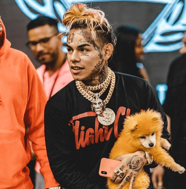 6ix9ine被彻底掰弯竟公开约会lilnasx