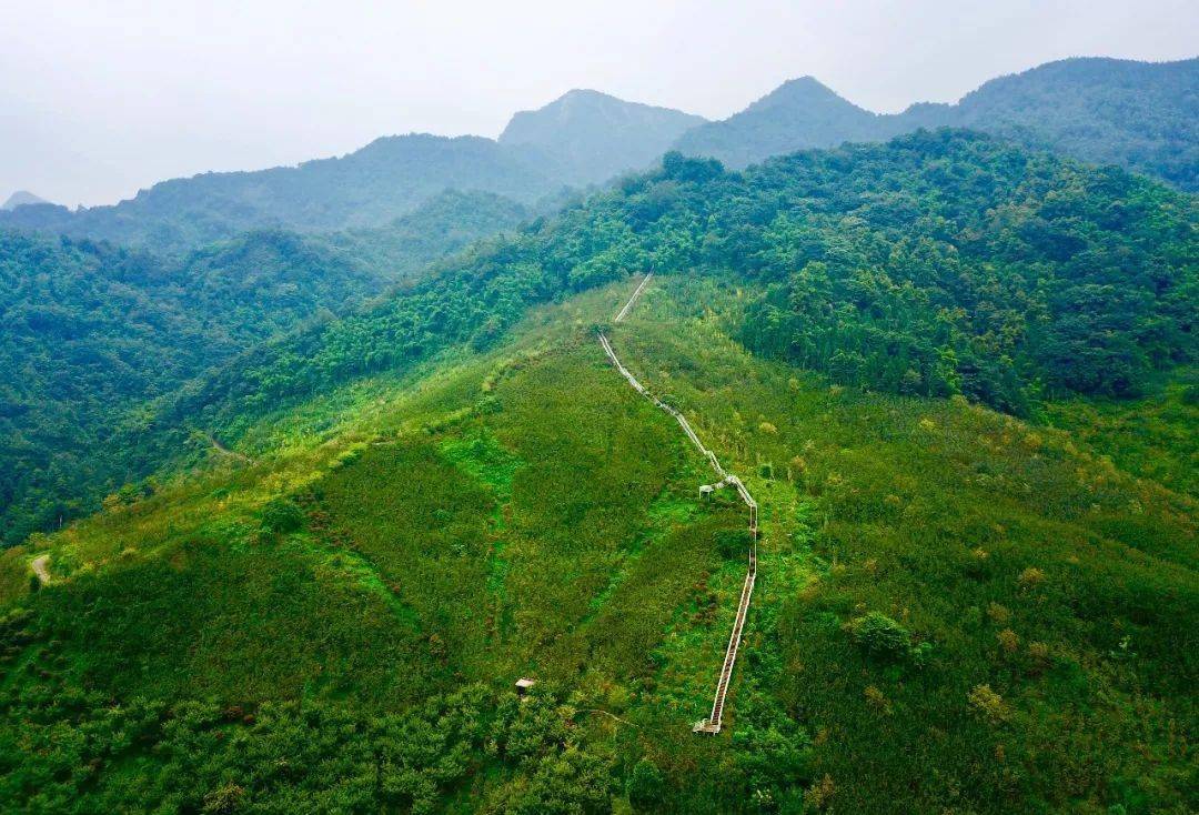 绵竹遵道镇,有一个郊游圣地它有一个浪漫的名字叫"柒月麓山"漫步在