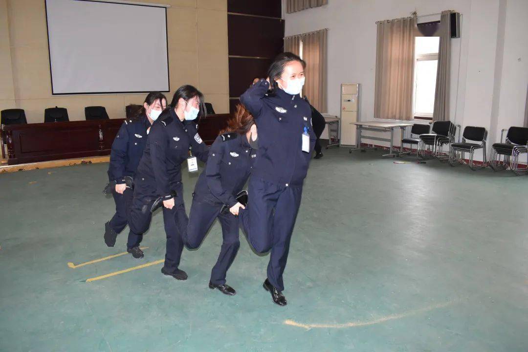 "疫"线巾帼,女神节快乐!_市看守所