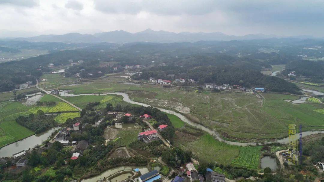 今日湘潭县平山村乌石镇67雪阳印记山水作画惹人醉举手随拍皆风景