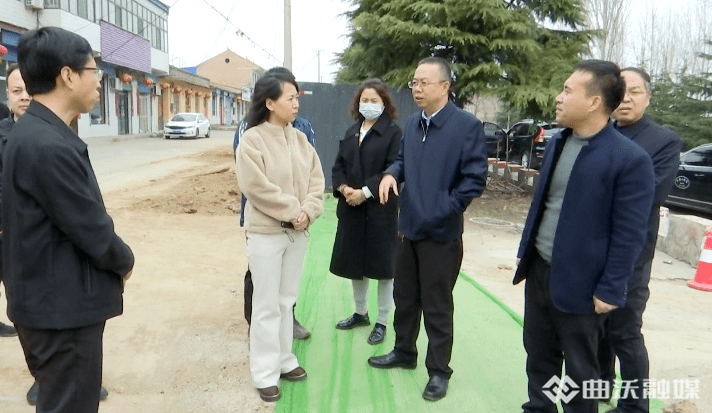 3月8日,曲沃县副县长秦臣花检查曲沃县污水处理工程建设