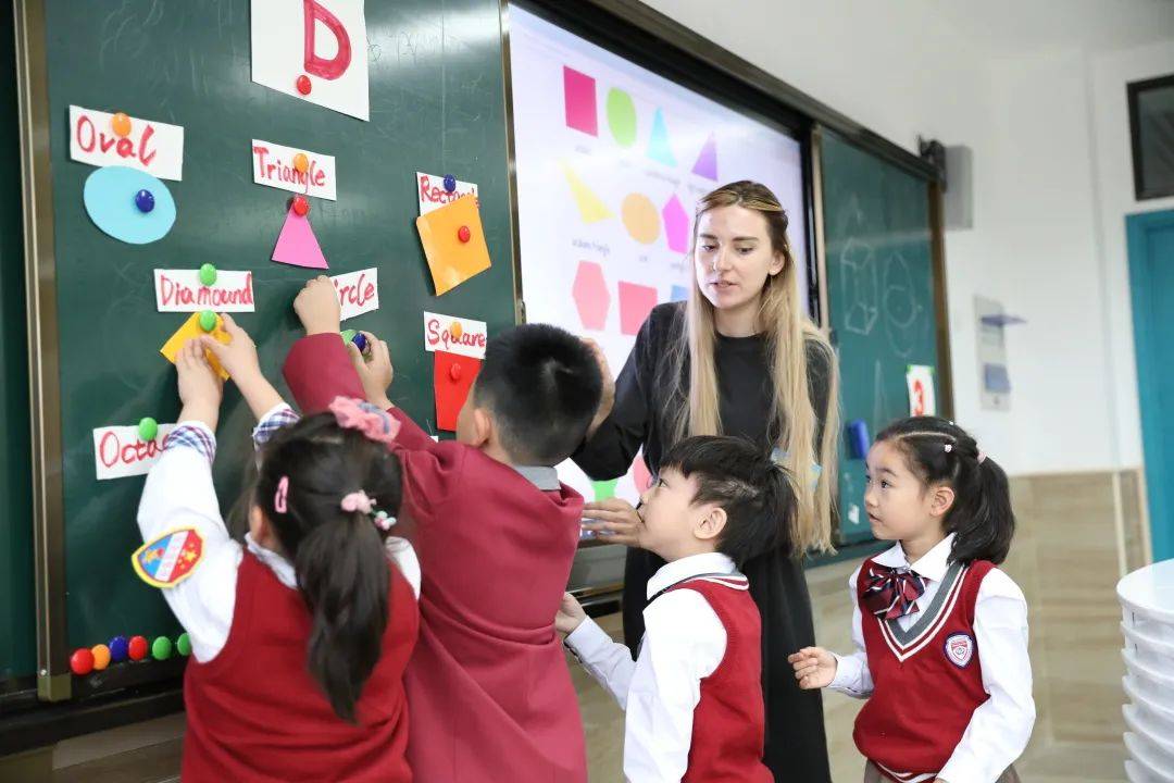 普陀这所国际学校小学部开始新学期招生啦!_托马斯