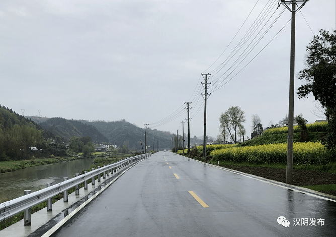 汉阴:双乳镇至涧池镇公路工程顺利验收投入试运行