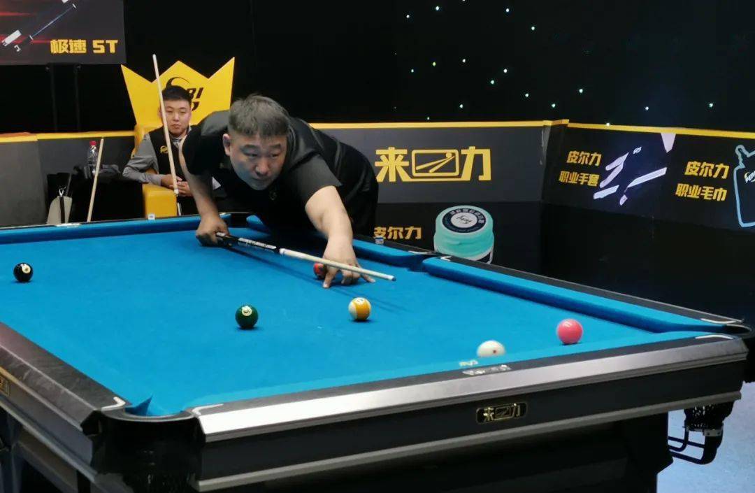 比赛进入尾声,两位选手以普胜得分,马宁独揽最后15分钟,2大金3普胜