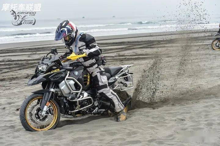 2021款宝马r1250 gs / adv,四十周年纪念版台媒试驾及