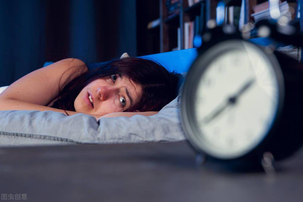 半夜醒来再也睡不着,大多是这几个原因引起的,有6个方法可改善