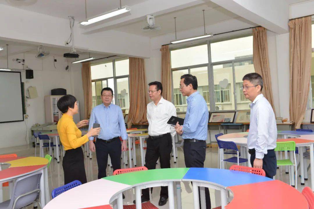 黄锐亮带队检查高考备考工作