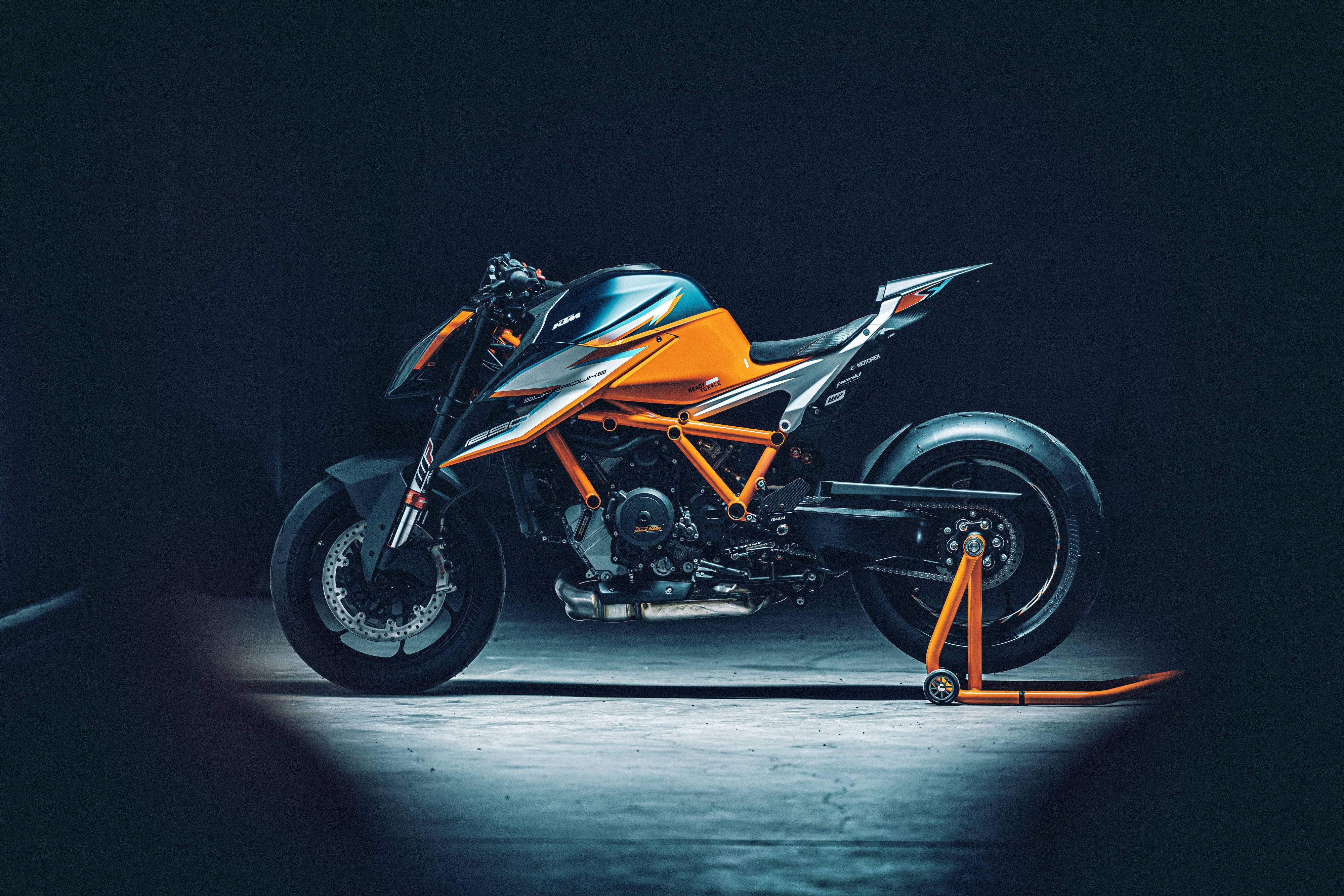 ktm1290superdukerr细节简介