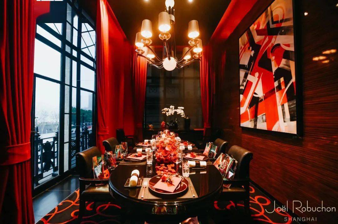cofini,图片来源:joelrobuchon-china全世界这么多家卢布松餐厅,既