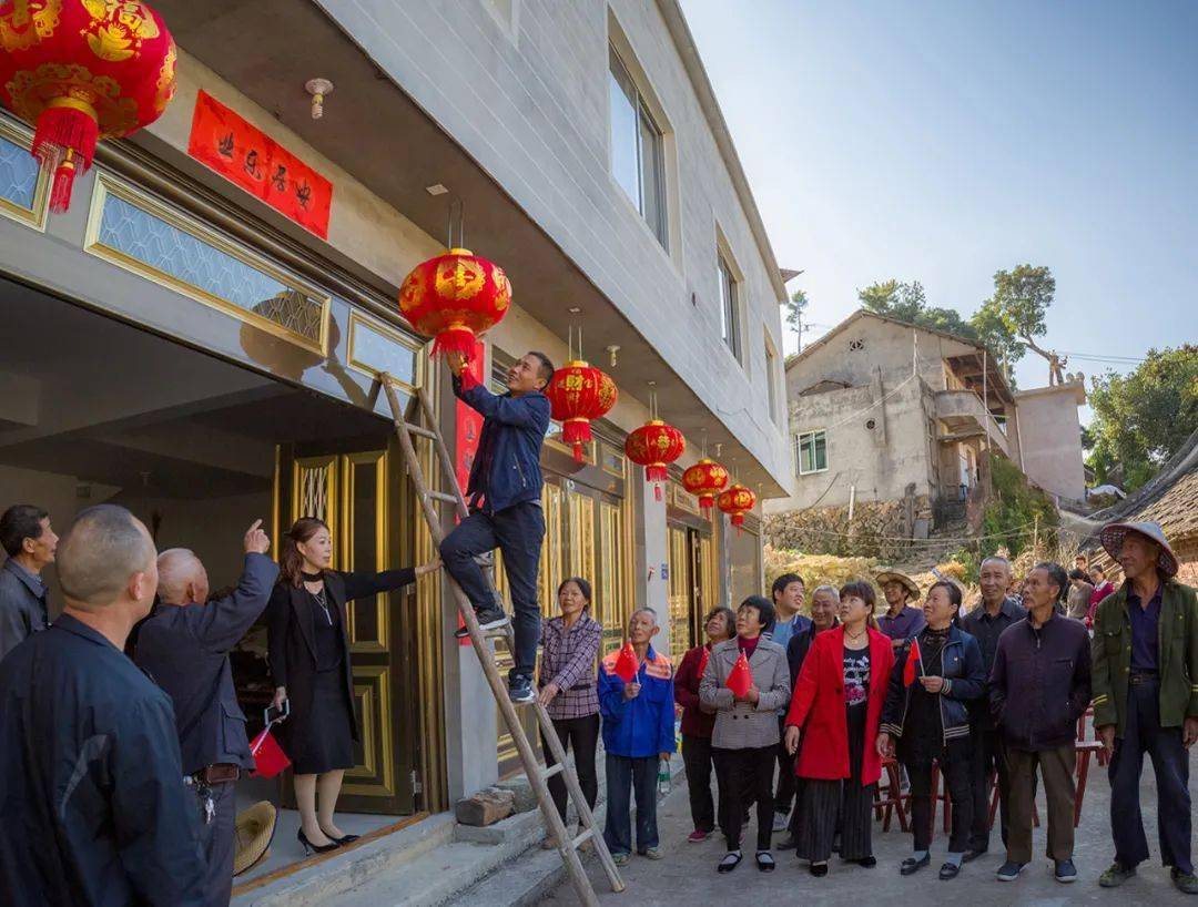 群众安居乐业,喜迎幸福的日子