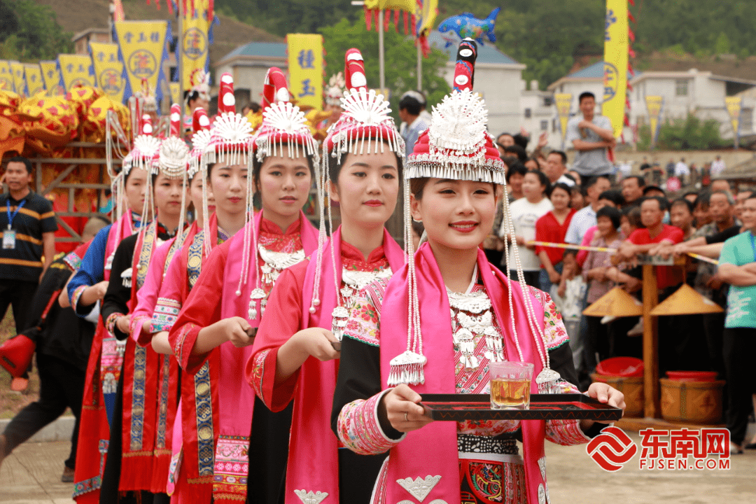 又到一年"三月三",上杭人民展现畲乡新风貌,用歌舞向建党100周年献礼!