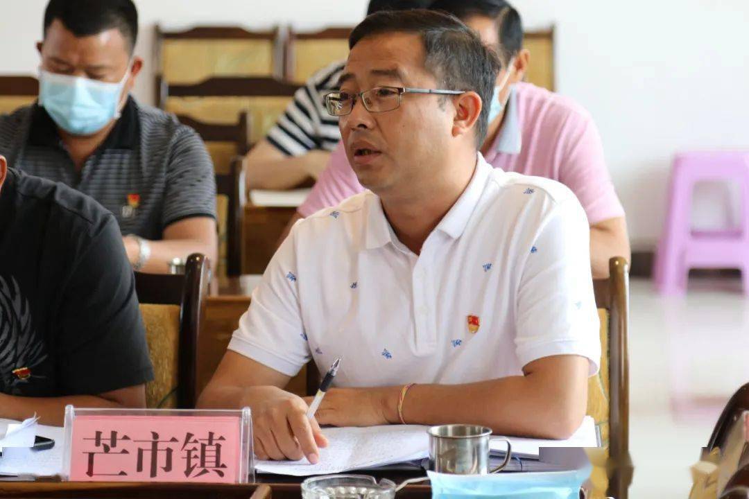 头条丨州委副书记胡小成调研轩岗乡易地扶贫搬迁后续工作