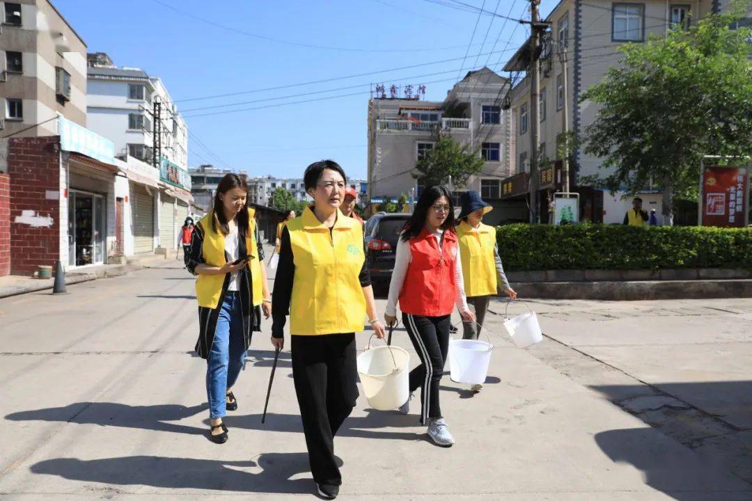 文明健康绿色环保安宁市第33个爱国卫生月主题活动启动