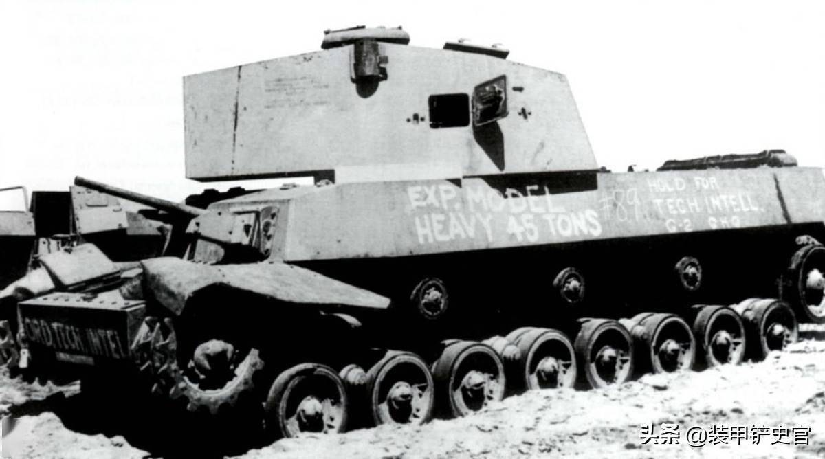 在辅助武器方面,五式中战车别出心裁地配置了1门一式37毫米坦克炮
