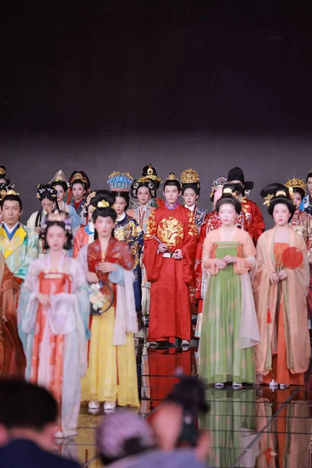【节目录制】cctv五四晚会节目录制,汉服再次走上央视,杨紫,刘雨昕