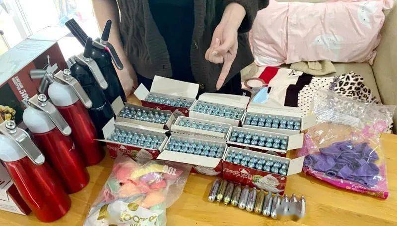 笑里藏刀泸州首例笑气案被抓获警惕这种嗨气球奶油炸弹