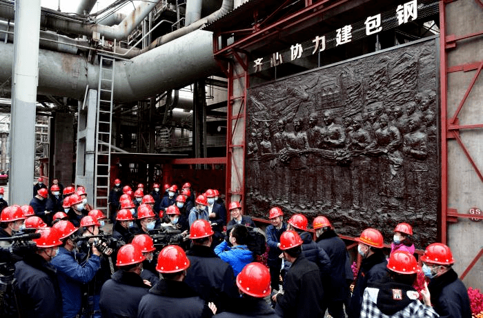 齐心协力建包钢草原钢城唱响最美晨曲总书记讲过的民族团结进步故事