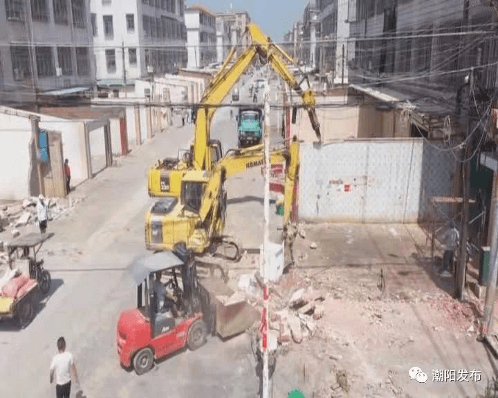 除铜盂镇外,潮阳其他镇(街道)也纷纷掀起"拆违风暴.