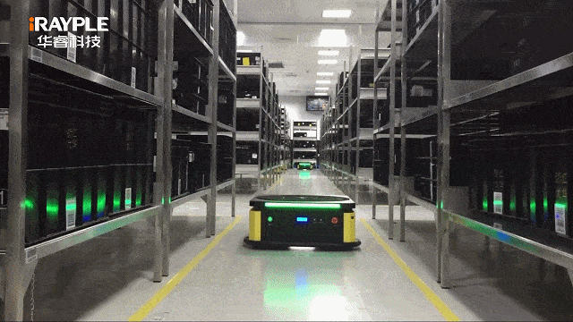 潜伏举升式amr机器人