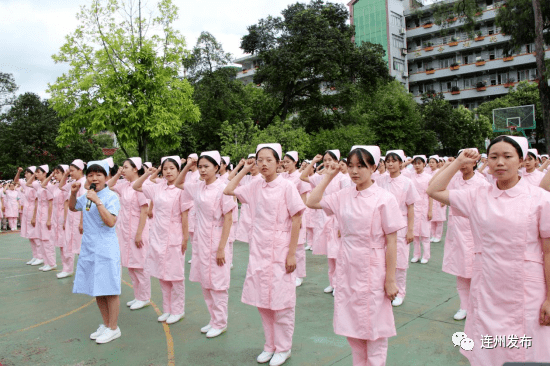 赢得家长点赞,连州卫校这场活动"亮"了