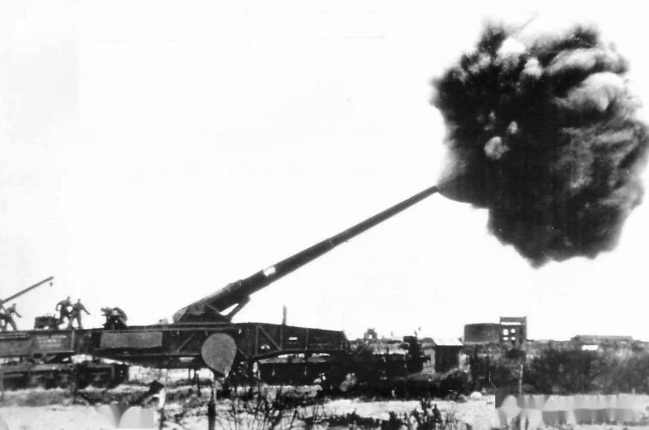 k5(e)式是二战中德国设计最成功的铁道炮,深受德军炮兵的欢迎,被称为"