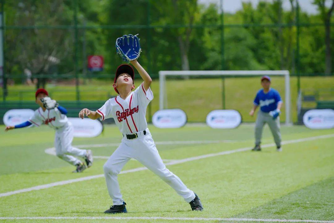 曲江体育2021mlbcup青少年棒球春季公开赛67西安站昨日开赛