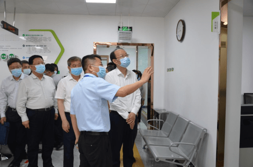 中国残联党组书记,理事长周长奎 调研我市残疾人工作