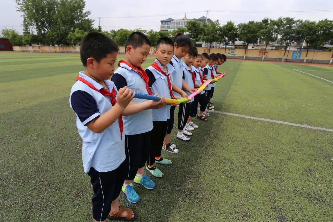 【学校风采】汤河镇中心小学开展大课间游戏活动