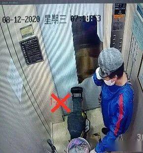 电动车严禁使入电梯内