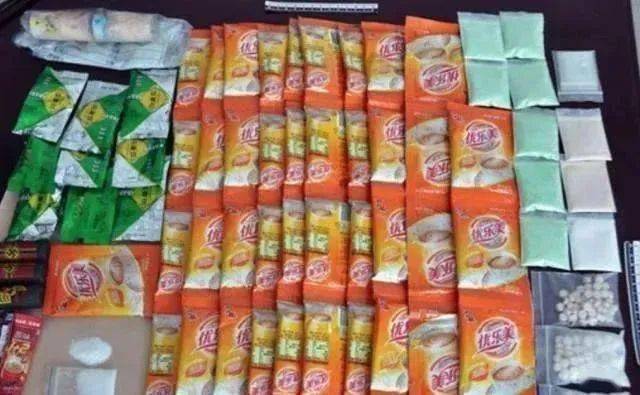 奶茶包或速溶咖啡