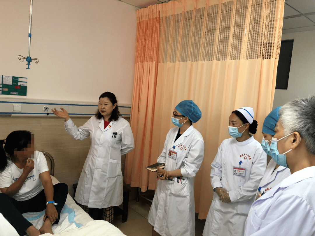 【张保华专家工作站】宫腔镜手术解难题,妇科疾病患者