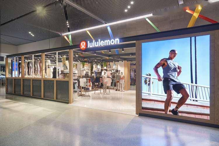 lululemon中国大陆第50家门店暨首家机场店入驻上海虹桥机场_运动