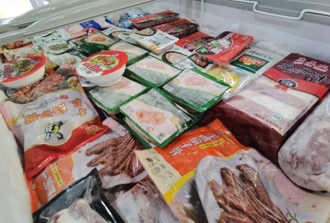 今天,这家冷冻食品店被多家媒体曝光,只因为他们家的东西